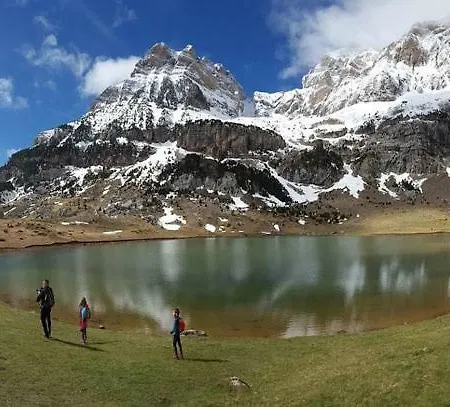 Unifamiliar El Pueyo De Jaca, *